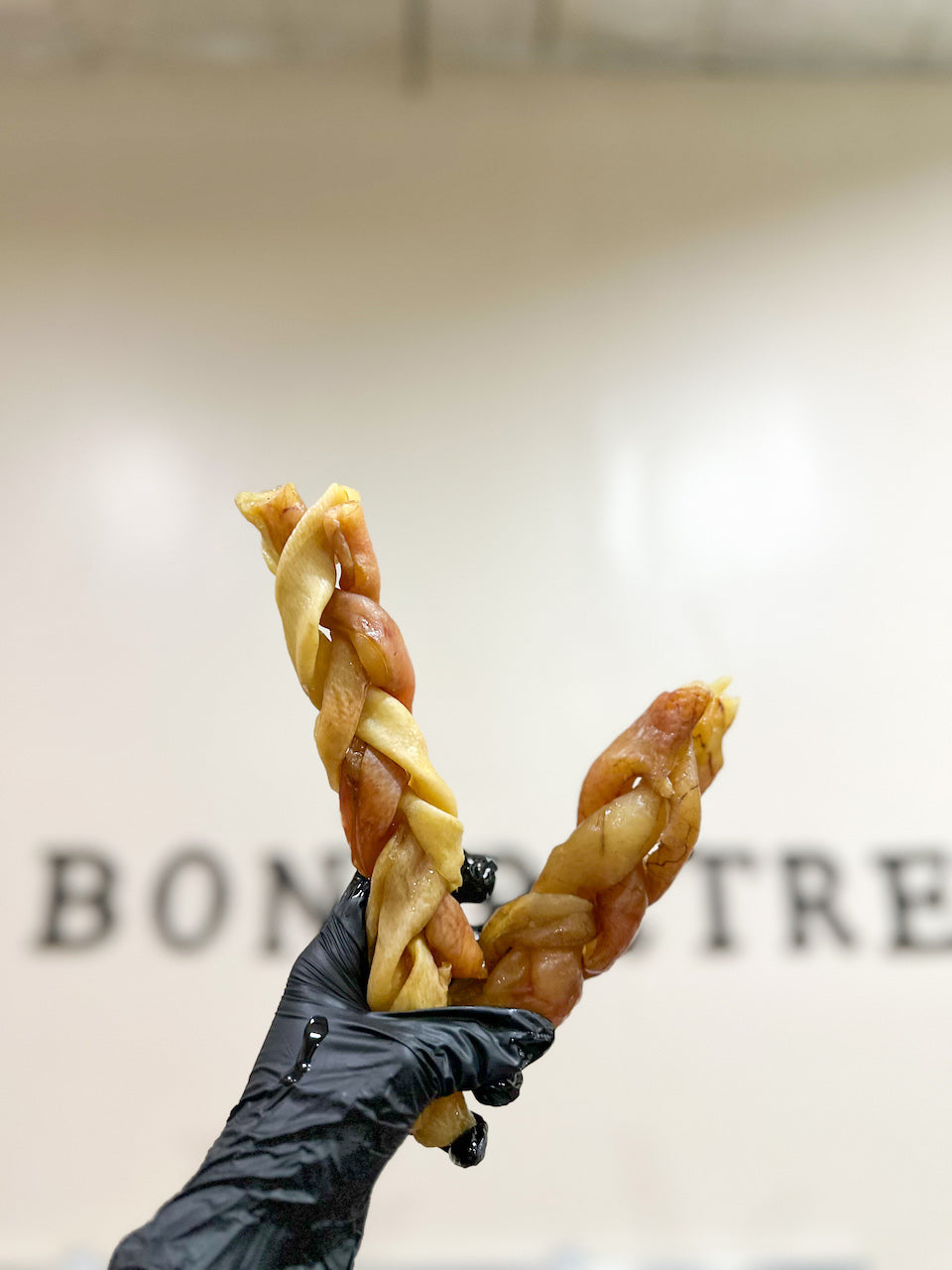 Pork skin braid chew